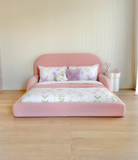 Pretty Kids Bed in Pink 